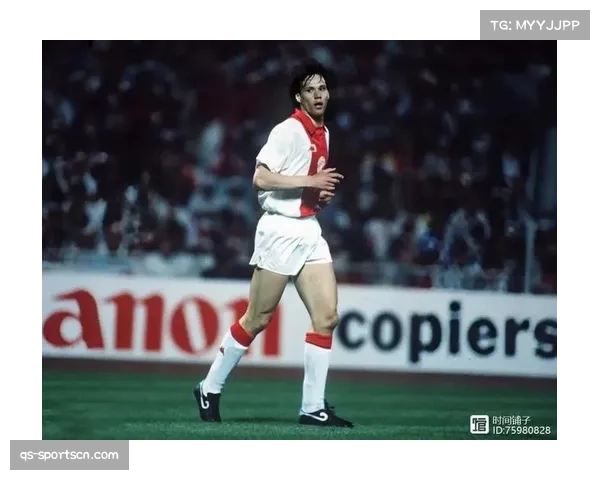 范巴斯滕批评国家队选人标准不合理 指出征召未首发球员缺乏逻辑性