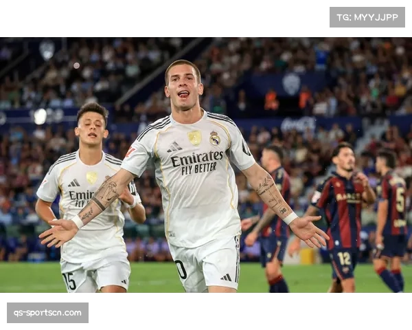 皇马小将马斯坦托诺国王杯首发 中场调度展现潜力